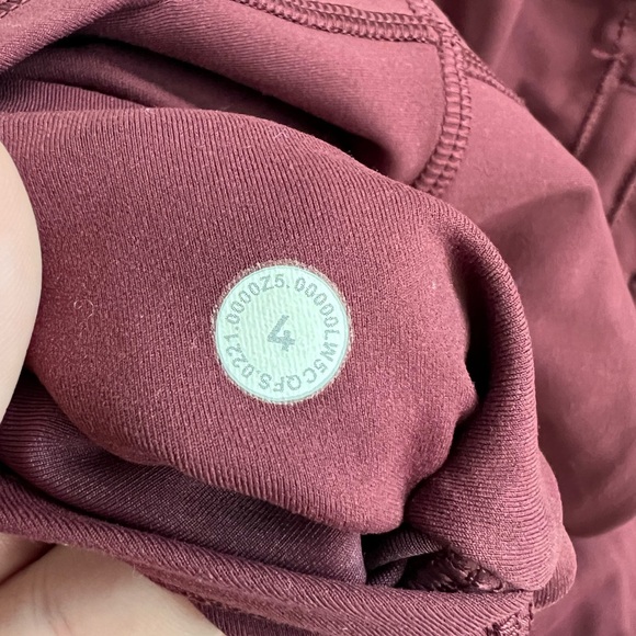 Lululemon Invigorate High-Rise Tight 25" Red Merlot w/ Pockets - Size 4 - Picture 9 of 9